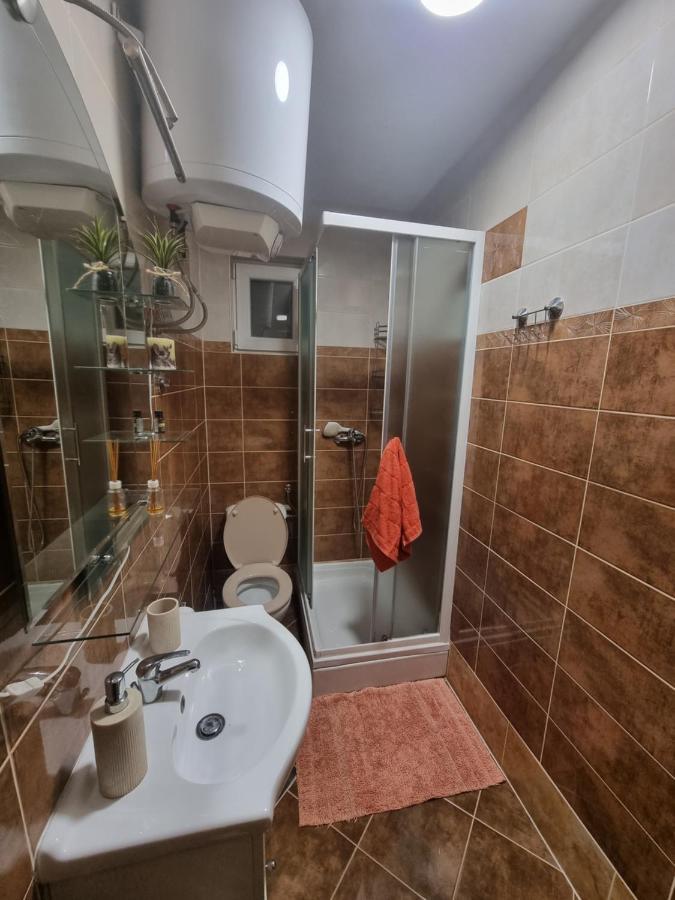 Apartment Niko Senj  Buitenkant foto
