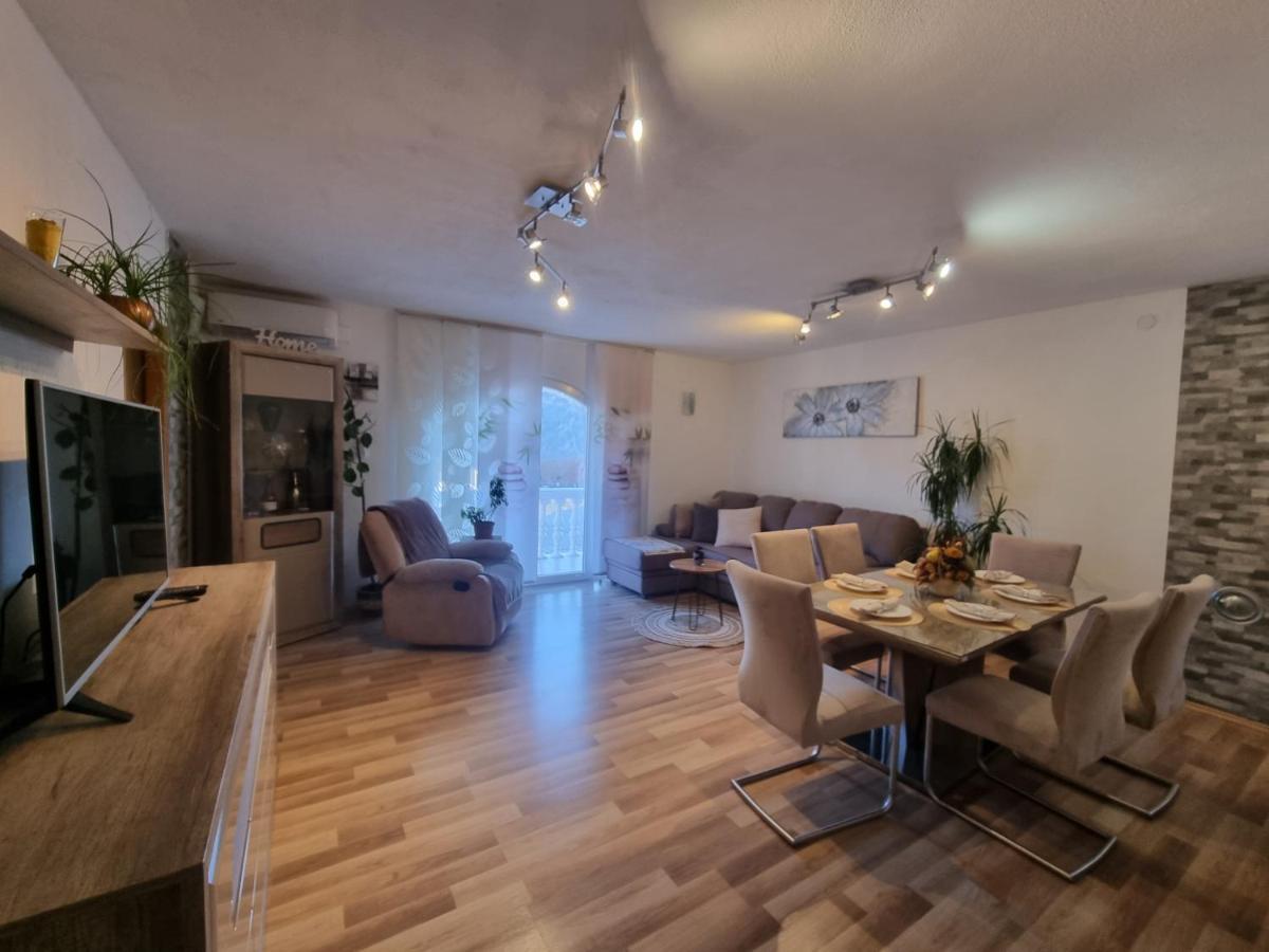 Apartment Niko Senj  Buitenkant foto