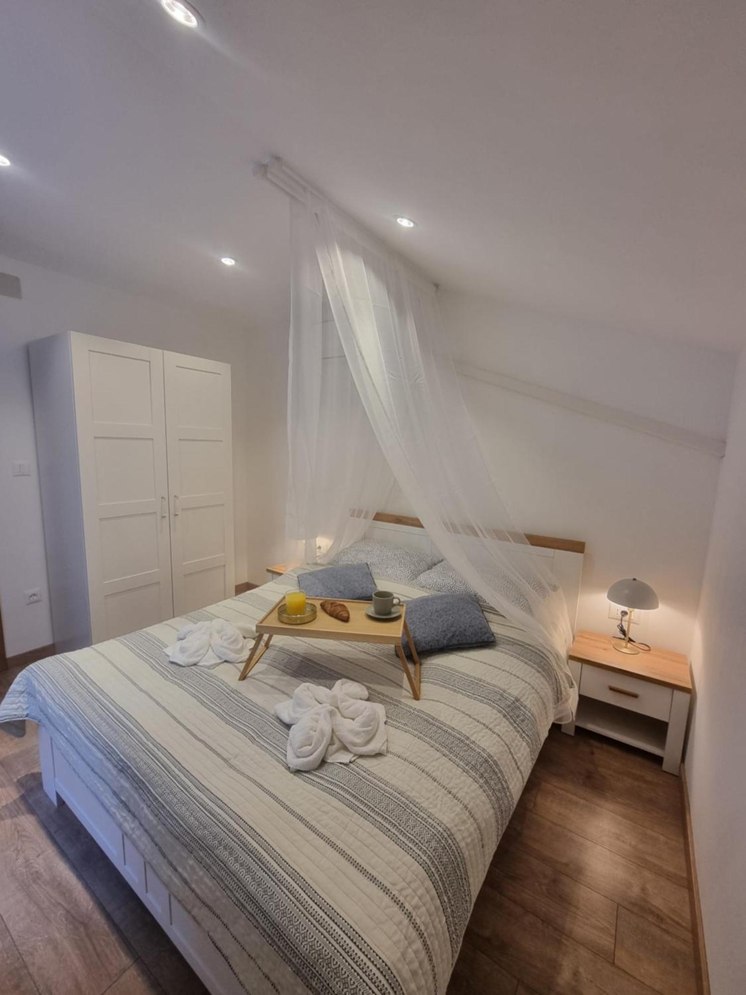 Apartment Niko Senj  Buitenkant foto