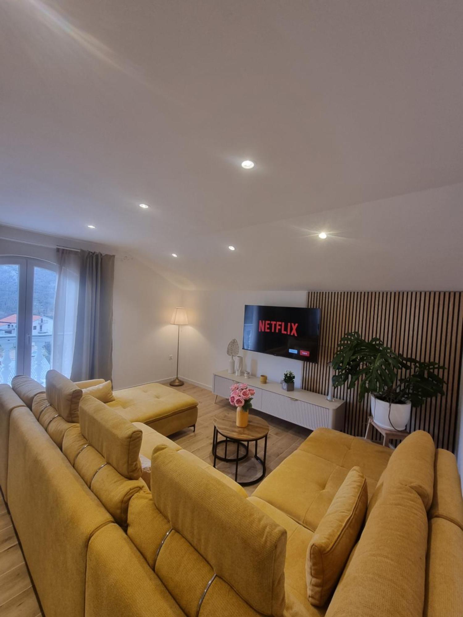 Apartment Niko Senj  Buitenkant foto